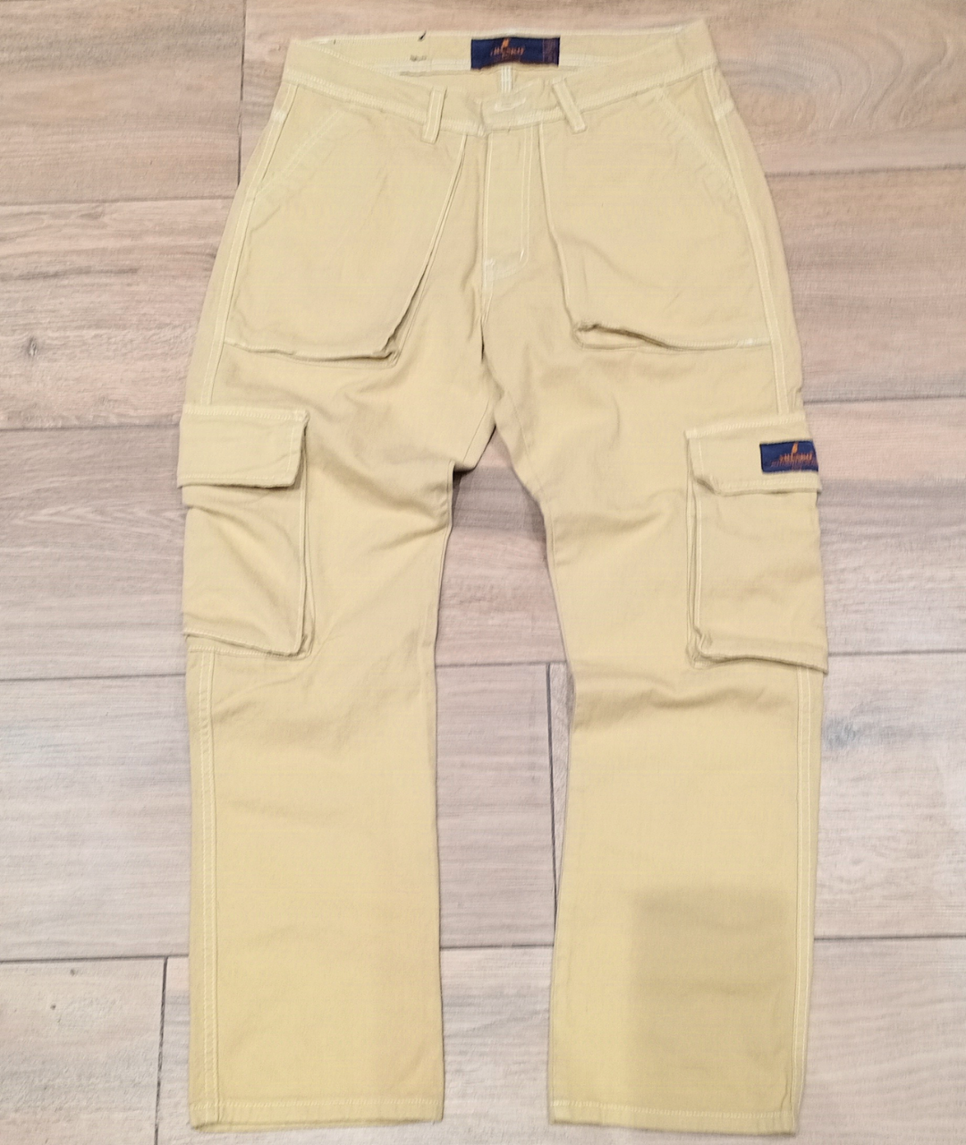 #1503 Mom Cargo Praga