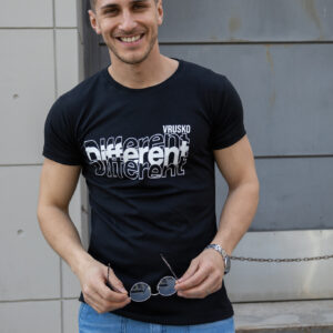 Remeras Slim Fit "DIFERENTE"