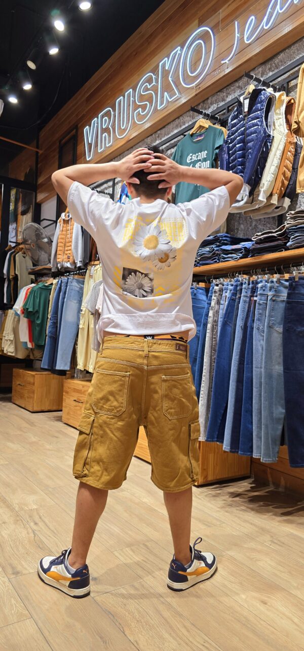 Remera Oversize  "DAISY" - Image 8