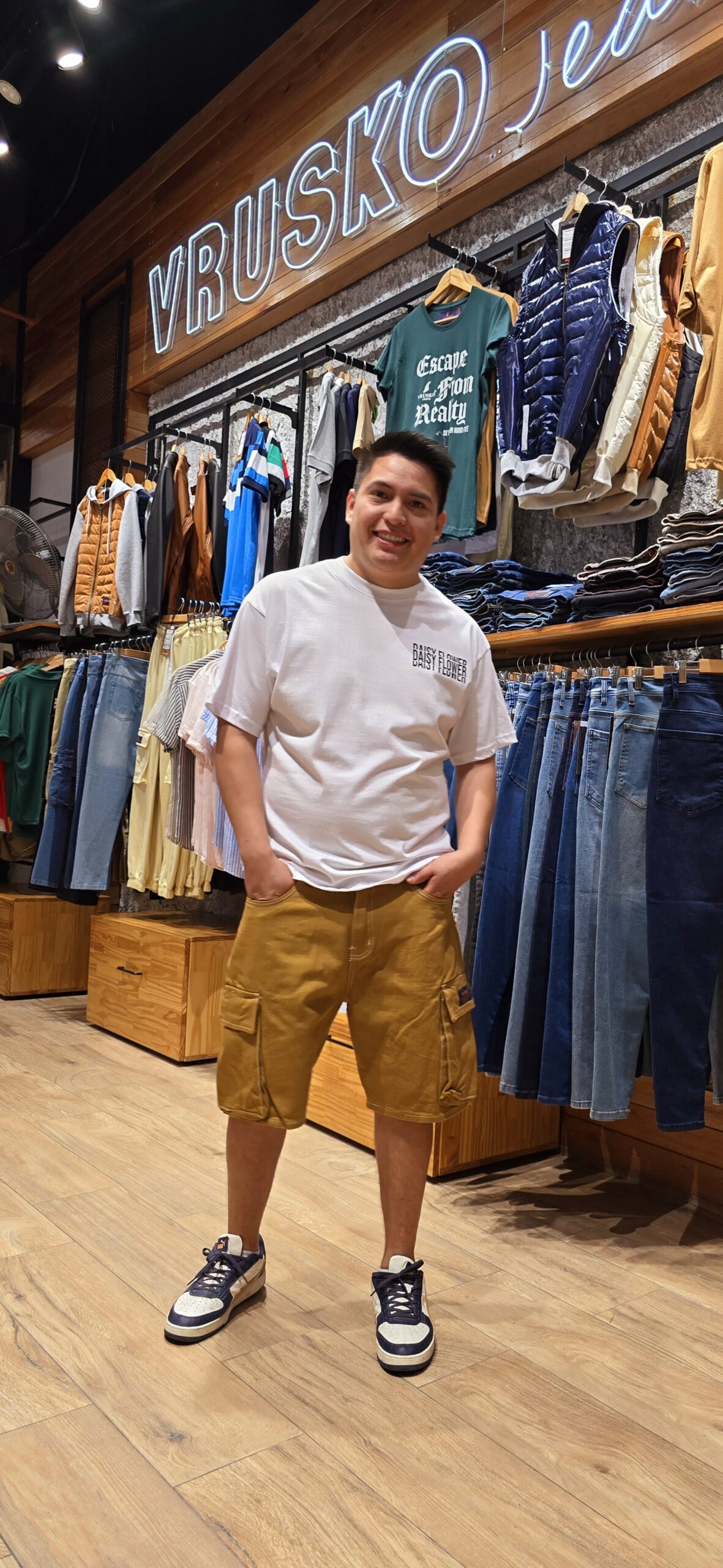 #400 Bermuda Cargo Mom "TATI"