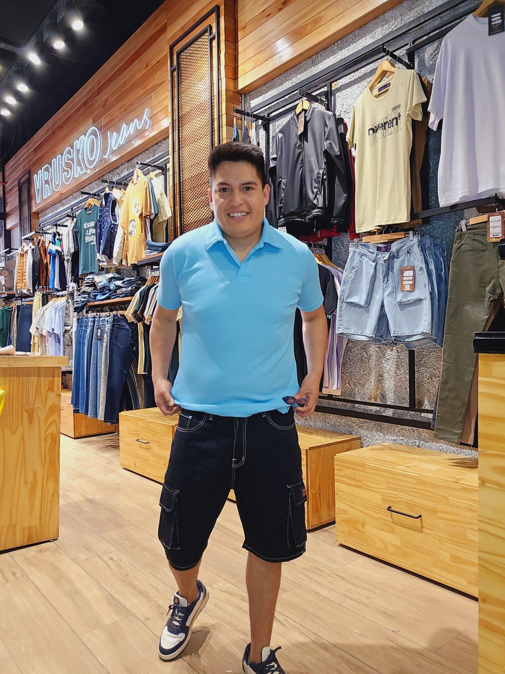 #402 Bermuda Mom Cargo: NEGRITO - Image 2