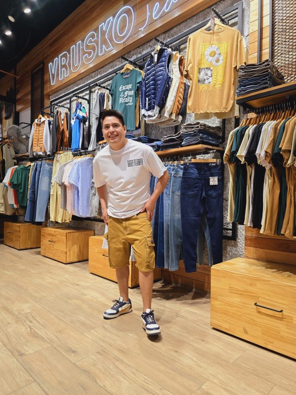 Remera Oversize  "DAISY" - Image 9